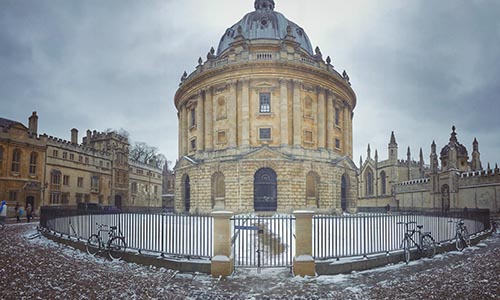 牛津大学最“吸金”，英国大学富豪榜第一